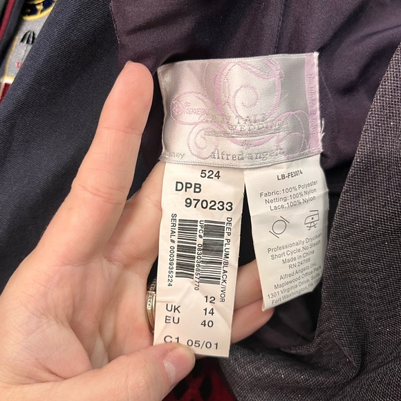 Alfred Angelo Disney dress - Picture 2 of 3